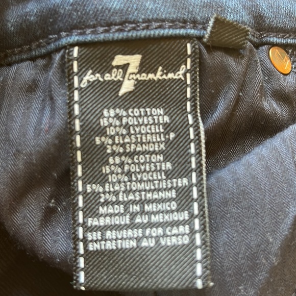 7 for all mankind Gwenevere sz29 dark blue wash w/intentional fading/distressing - Picture 4 of 12